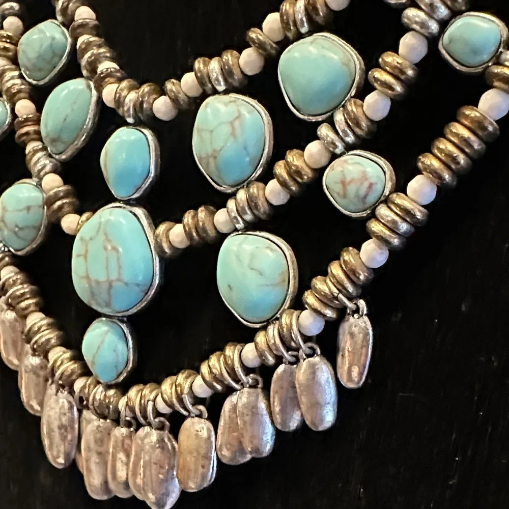 Lucky Brand Turquoise colored stone Multi-Strand Necklace - Picture 3 of 9